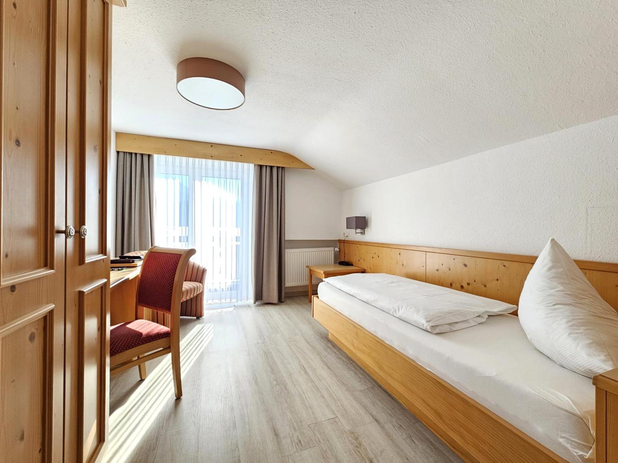 Hotel Cafe Fuggerhof Oberstdorf Eksteriør bilde